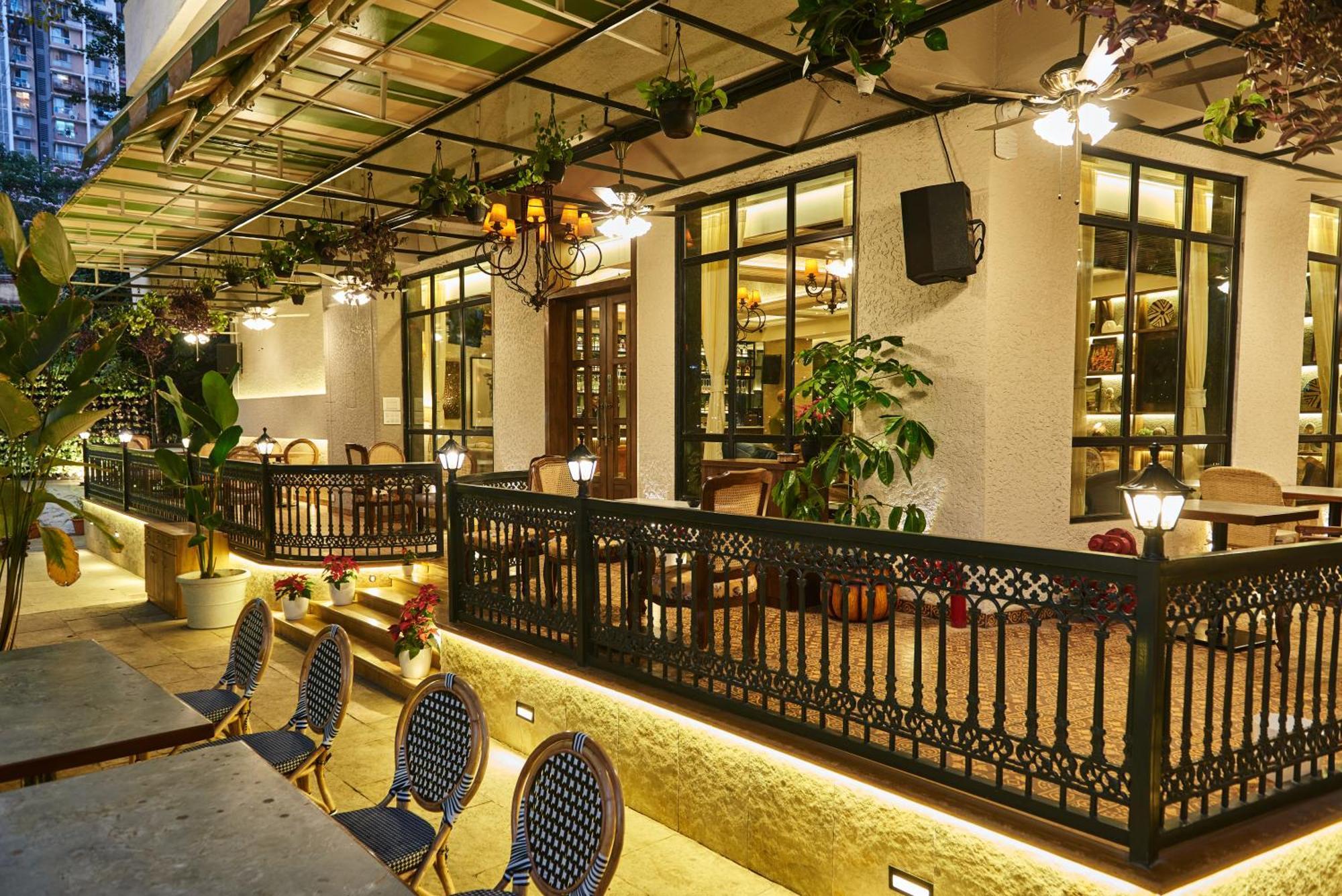 Arnna Hotel - Goregaon Mumbai Exteriör bild