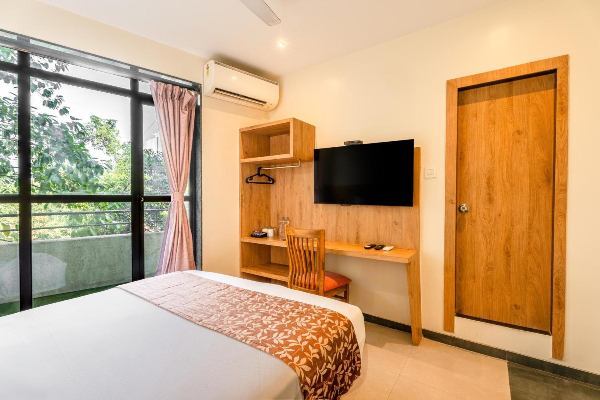 Arnna Hotel - Goregaon Mumbai Exteriör bild