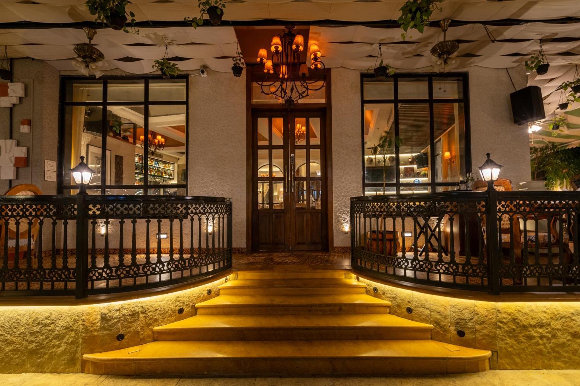 Arnna Hotel - Goregaon Mumbai Exteriör bild